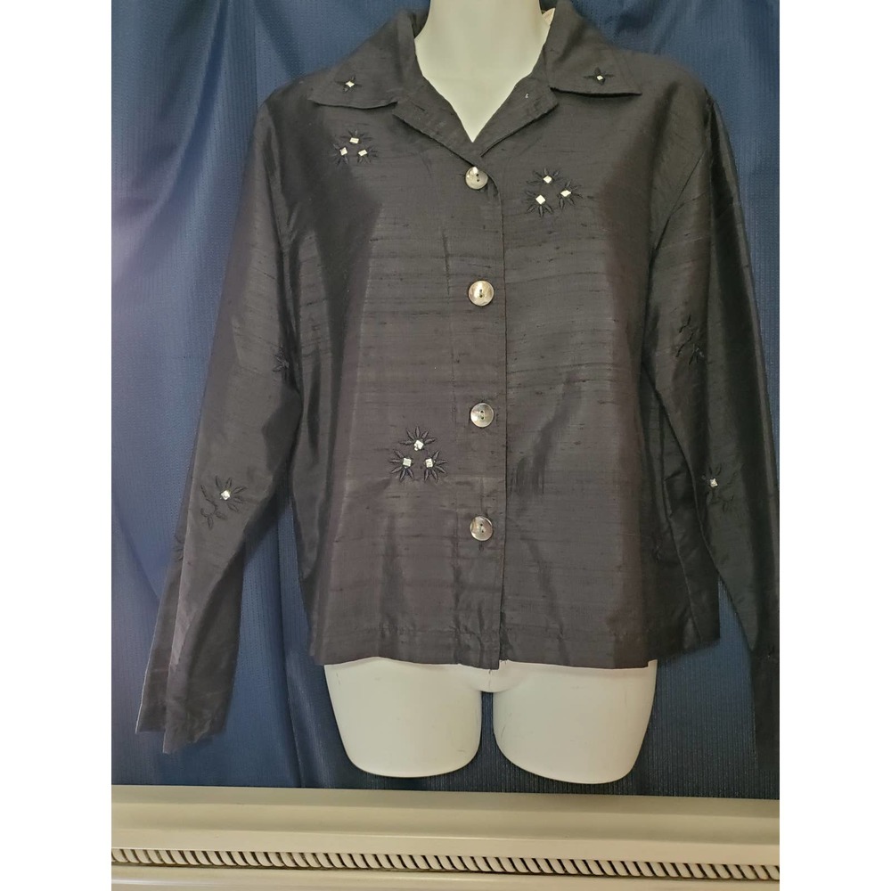 Chicos Design Vintage 100% Silk long sleeve shirt